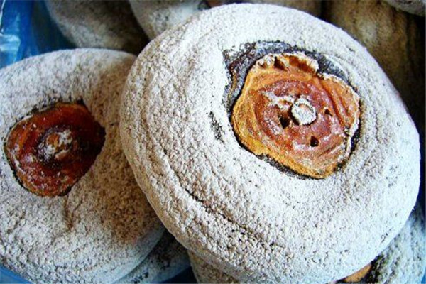 柿饼上那层白霜是啥 不洗能吃么