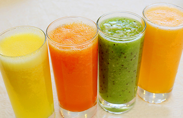 新鲜水果榨汁喝容易增肥